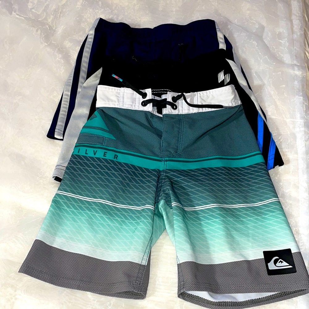 2 place sport short and 1 Quiksilver water short size 4
